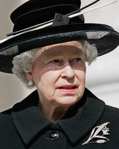 Как королева Елизавета II переживает утрату принца Филиппа