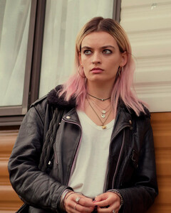 Эмма Макки покинет сериал «Половое воспитание»