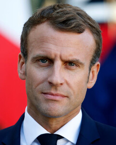 Президент Франции заразился коронавирусом