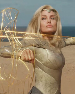 В сети появился финальный трейлер фильма «Вечные»