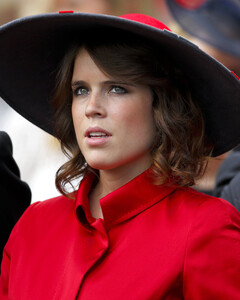 Крещение сына принцессы Евгении отменили