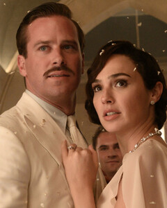 Роковая Галь Гадот и элегантный Арми Хаммер в триллере «Смерть на Ниле»