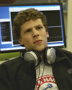 «Социальная сеть» и другие фильмы про цену успеха, которые стоит посмотреть