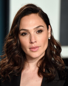 Галь Гадот благодарна «Чудо-женщине» за то, что эта роль сделала её сильной