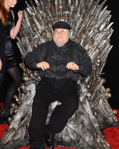 Джордж Р. Р. Мартин подтвердил, что финал книжной «Игры престолов» будет отличаться от киноверсии