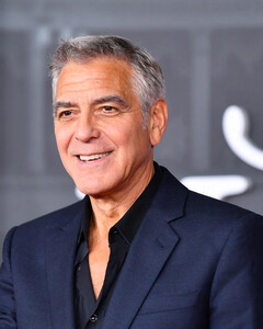 Джордж Клуни станет лауреатом премии Чарли Чаплина