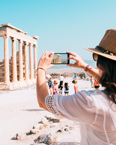 Греция временно отказывается принимать документы на визы у россиян