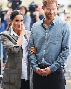 Принц Гарри и Меган Маркл едут с сыном в Южную Африку