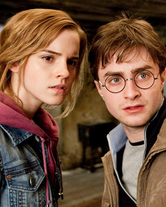 «Выйдет без сомнений»: Джоан Роулинг вместе с Warner Bros. работает над спин-оффом «Гарри Поттера»