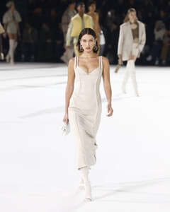 Jacquemus проведёт показ в Париже. Гости тоже будут