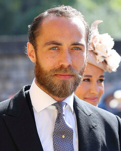 Джеймс Миддлтон рассказал, почему надолго пропал из соцсетей сразу после женитьбы