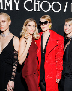 Ксения Собчак, Елена Перминова, Рената Литвинова и многие другие на презентации коллаборации Jimmy Choo x Mugler