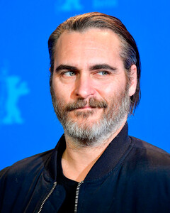 Хоакин Феникс и Руни Мара не будут навязывать своему сыну веганство