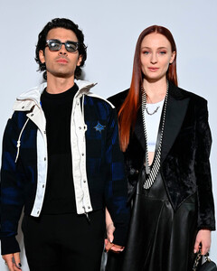 Джо Джонас опубликовал загадочный пост на фоне развода с Софи Тернер