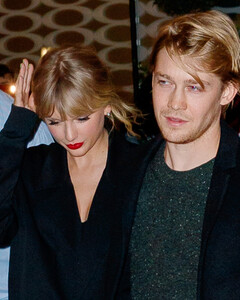 Парень Тейлор Свифт рассказал о пятилетних отношениях с певицей