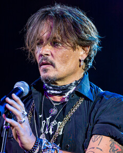 Джонни Депп выпустил первый совместный рок-альбом с Джеффом Беком