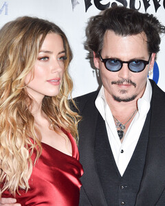 Джонни Депп требует, чтобы Американский союз гражданских свобод доказал, что получил деньги от Эмбер Хёрд