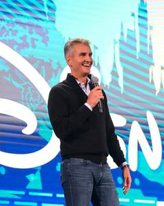 Прощай, Боб Айгер: Disney объявили имя нового генерального директора