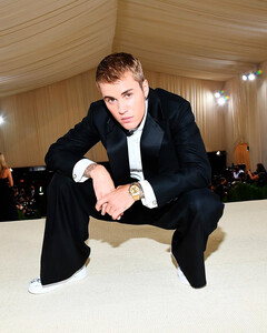 Джастин Бибер продал права на свой музыкальный репертуар