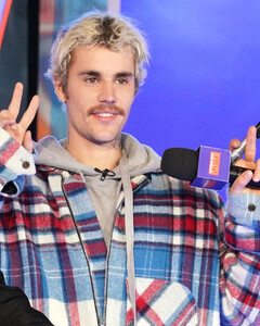 Джастин Бибер назвал пятёрку любимых рэп-исполнителей