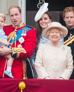 Как на самом деле члены королевской семьи получают свои титулы