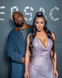 Канье Уэст уже два года думает о разводе с Ким Кардашьян