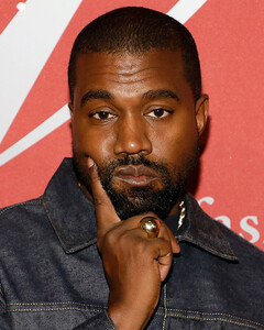 Канье Уэст вновь получил «Грэмми» несмотря на своё пренебрежение к премии