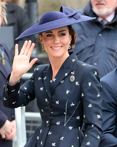 Кейт Миддлтон надела свой самый элегантный юбочный костюм от Erdem