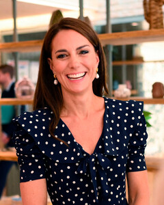 Как стиль помогает Кейт Миддлтон быть ближе к народу?