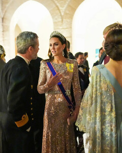 Почему выбор тиары Кейт Миддлтон для королевской свадьбы в Иордании ознаменовал собой новую веху?