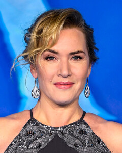 Кейт Уинслет рассказала, как женщинам чувствовать себя сексуальными после 40 лет