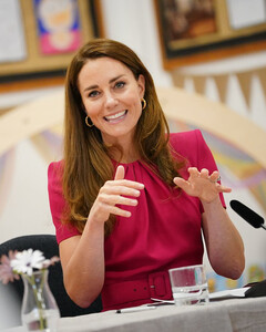 Кейт Миддлтон знает, что ответить журналистам на вопросы о малышке Лилибет