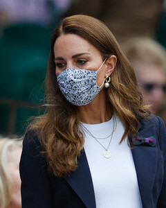 Кейт Миддлтон поместили на самоизоляцию после контакта с заражённым коронавирусом