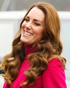 Как Кейт Миддлтон своим чувством юмора спасает принца Уильяма в неловких ситуациях?