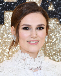 Кира Найтли готовится к премьере нового фильма вместе с семьёй на карантине