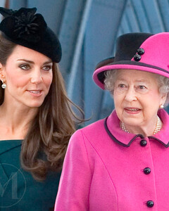 «Она подошла первой»: Кейт Миддлтон рассказала о знакомстве с Елизаветой II
