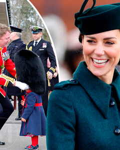Кейт Миддлтон хохотала от всей души, когда дочка ирландского гвардейца надела медвежью шапку отца