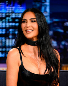 Ким Кардашьян тонко прошлась по Канье Уэсту и другим бывшим