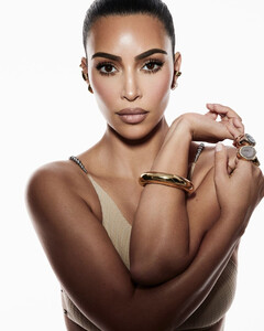 Ким Кардашьян обеспокоена психическим здоровьем Канье Уэста на фоне их развода