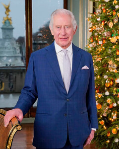 Король Карл III нарушил королевскую традицию в своём рождественском послании