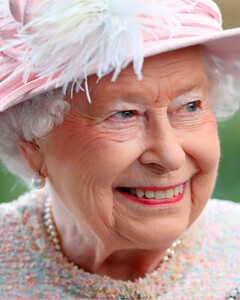 «Королева была полна жизни!»: священник рассказал о последней встречи с Елизаветой II за несколько дней до её смерти