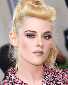 Кристен Стюарт готовится снять собственный полнометражный фильм и уже начала кастинг