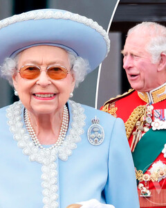 Теперь официально: королева Елизавета II назвала принца Чарльза своим преемником