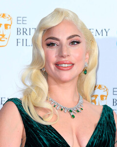 Это официально: Леди Гага подтвердила, что сыграет Харли Квинн в новом «Джокере»