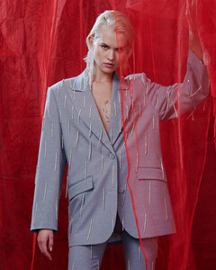 90-е возвращаются! Российский бренд Laroom представил новую коллекцию сезона весна-лето 2023