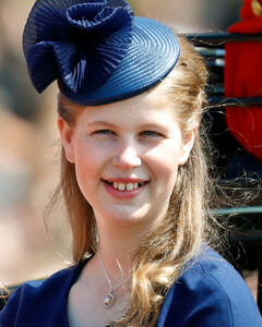 Леди Луиза — новый актив британской короны, который может ловко постоять за себя