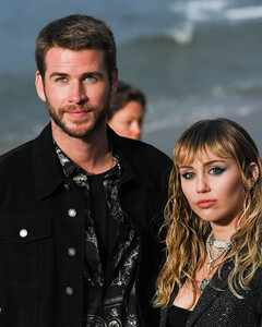 Лиам Хемсворт абсолютно счастлив без Майли Сайрус