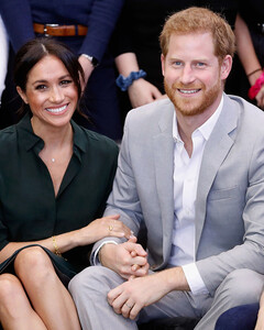 Принцесса Евгения, принц Уильям и Кейт Миддлтон поздравили Гарри и Меган Маркл с рождением дочери