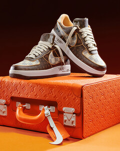 Кроссовки Louis Vuitton x Nike Air Force 1 от Вирджила Абло проданы более чем за $350 000