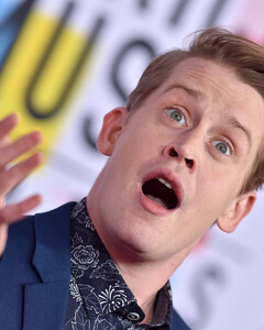 Больше не один дома: Маколей Калкин стал отцом